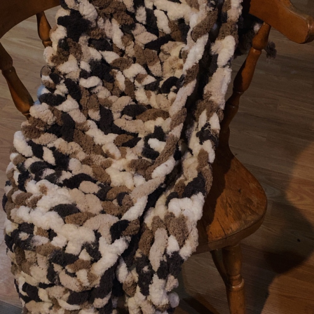 Handmade Chunky Knit Baby Blanket – Soft & Cozy, Perfect Gift